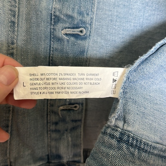 Jean jacket - Picture 2 of 2